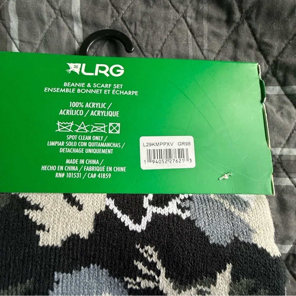 LRG Black, Green and Gray Leaf Pattern Scarf and Beanie Set NWT